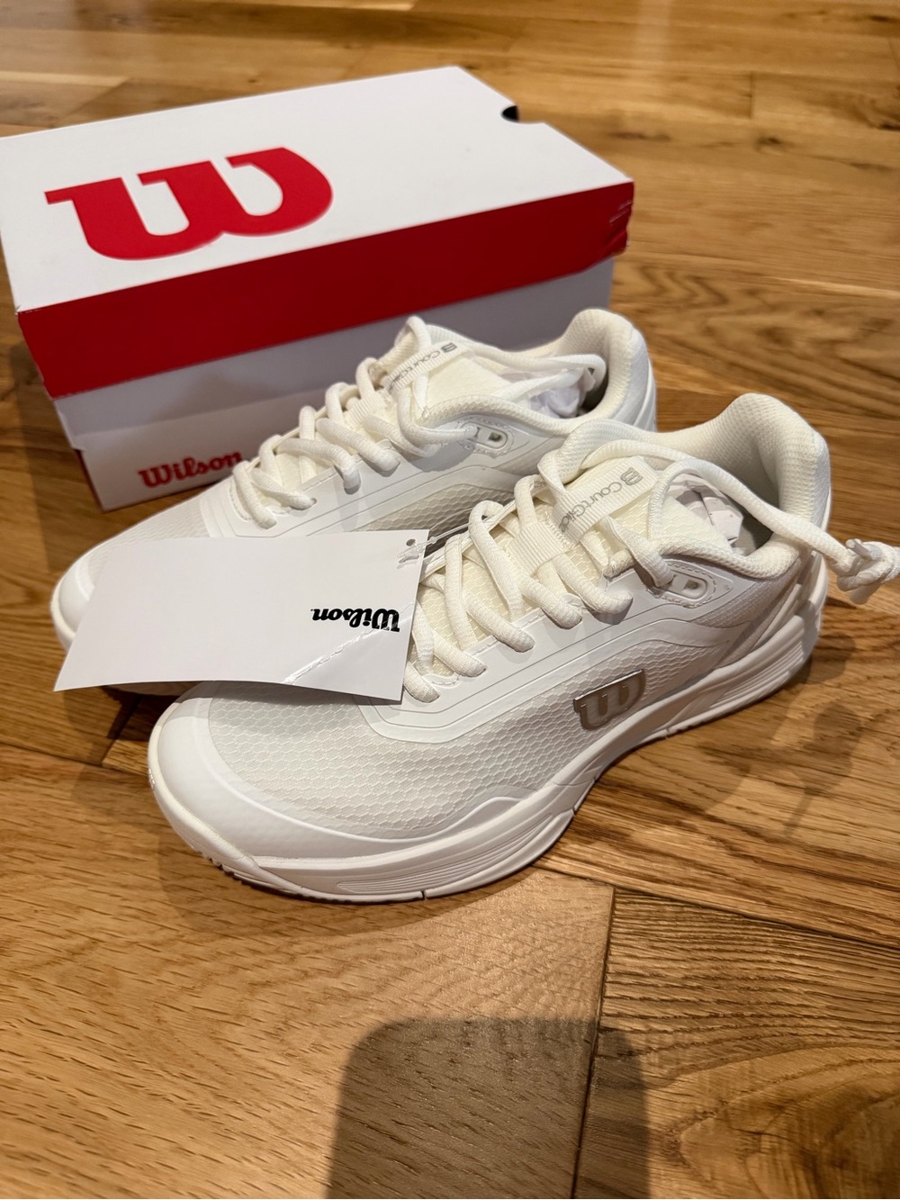 NWT Wilson Courtglide Women’s Tennis Shoes White Silver Size 7